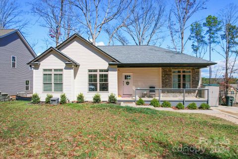7609 Red Robin Trail
