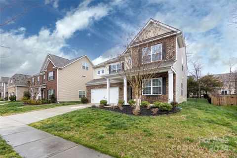 7907 Kelburn Lane sold home in Victoria at Aberdeen, Charlotte, NC