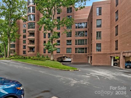 948 Cherokee Road