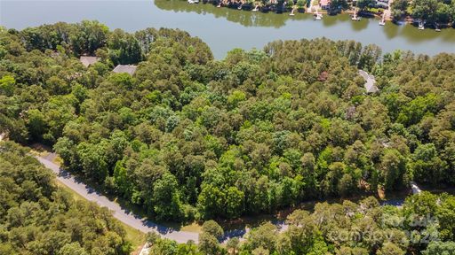 1026 Emerald Bay Drive sold home in Emerald Bay, Salisbury, NC
