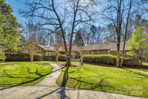 2805 Plantation Road