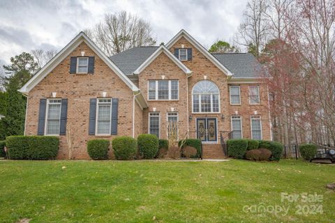 247 Forest Walk Way