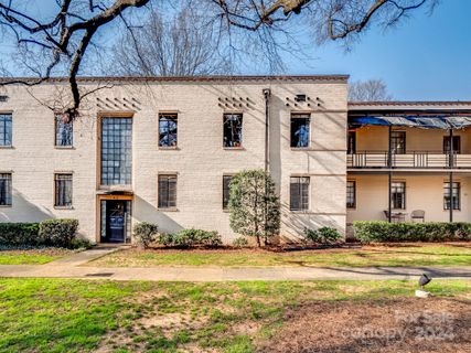 1121 Myrtle Avenue Bldg A-2 unit 8 sold home in Myrtle Square, Charlotte, NC