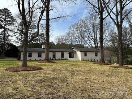 120 Pine Street sold home in Hilltop Acres, Mount Pleasant, NC