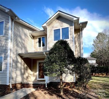 3251 White Oak Court J8 sold home in White Oak Manor, Claremont, NC
