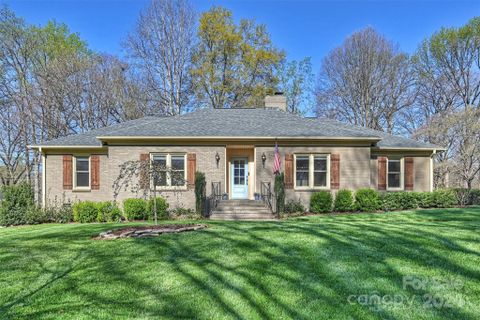 5223 Lansing Drive