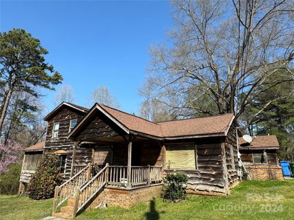 1326 Columbus Street 3-6 sold home in Sunset Hills, Albemarle, NC