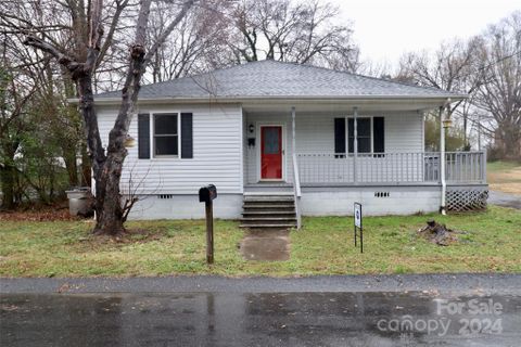 2426 Milton Avenue sold home in Textiles Inc Myrtle Mill, Gastonia, NC