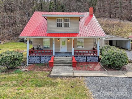 2951 Asheville Highway sold home in Beaverdam, Canton, NC