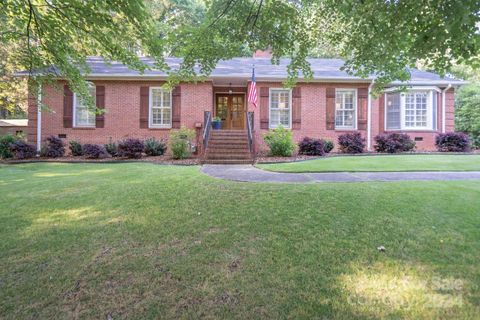 918 Nottingham Drive