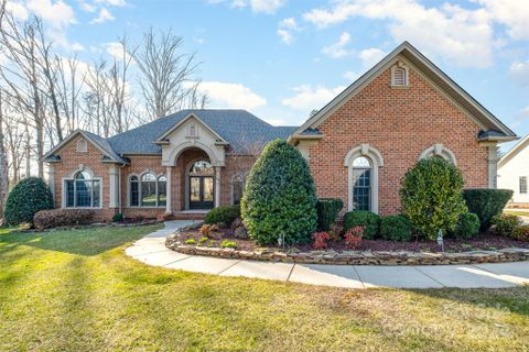 2469 Stoneview Court sold home in Willow Farms, Denver, NC