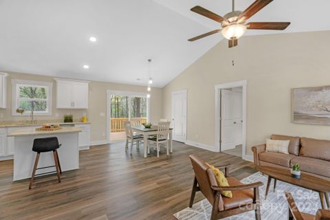 824 Cabaniss Drive