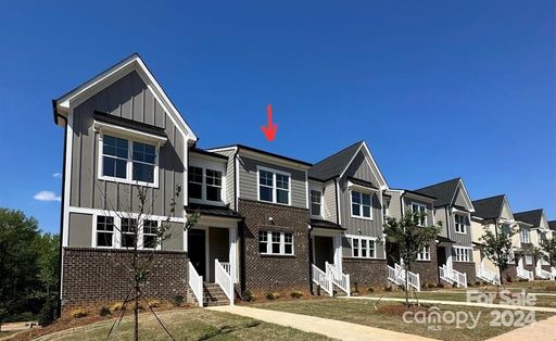 120 Glencoe Lane 102 sold home in Carriage Club townhomes, Mooresville, NC
