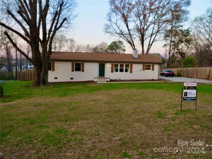 9643 Pleasant View Lane sold home in Pleasant View Acres, Mint Hill, NC