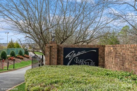 13824 Queens Harbor Road B