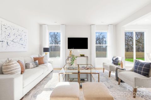 11012 North Commons Drive sold home in The Enclave at Caldwell, Charlotte, NC