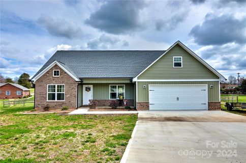 100 Royal Avenue sold home in College Park, Albemarle, NC