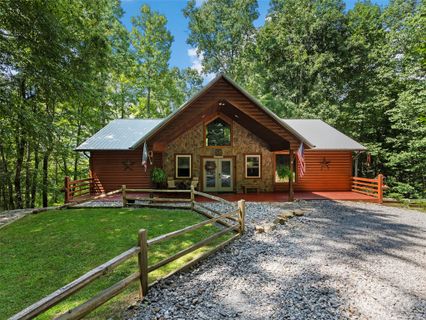 25 Dawn Valley Road sold home in Seay Mountain, Waynesville, NC