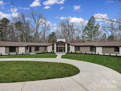 7045 Rockland Drive
