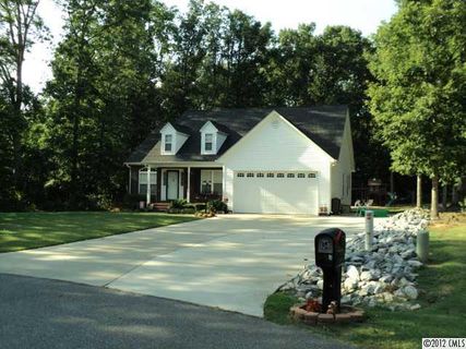1546 Silver Court