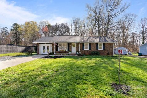 14232 Woodhurst Lane sold home in Eastside Estates, Mint Hill, NC