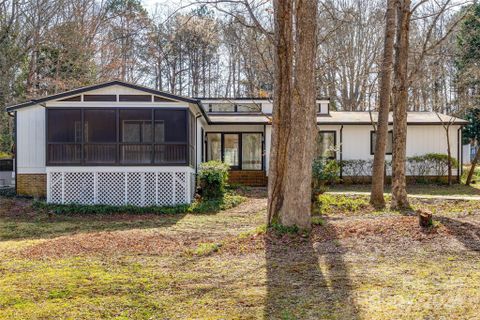 Previously sold for $405,000
