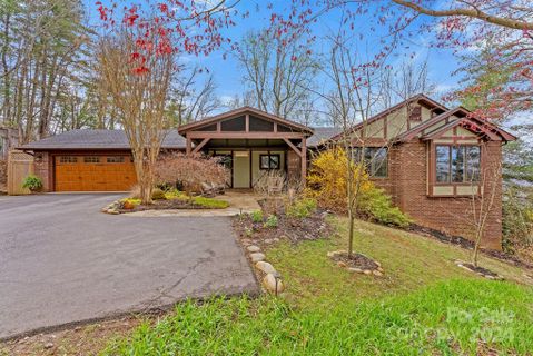504 Kings Ridge sold home in Sunny Ridge Estates, Asheville, NC