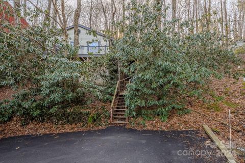 141 Snowflake Road sold home in Mill Ridge, Banner Elk, NC