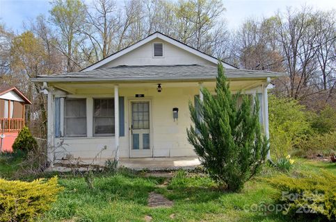 51 Tremont Street sold home in Catawba Heights, Marion, NC