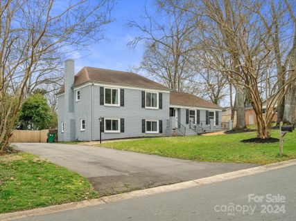 7041 Foxworth Drive