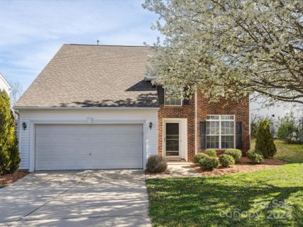 124 Amber Woods Drive sold home in Amber Woods, Tega Cay, SC