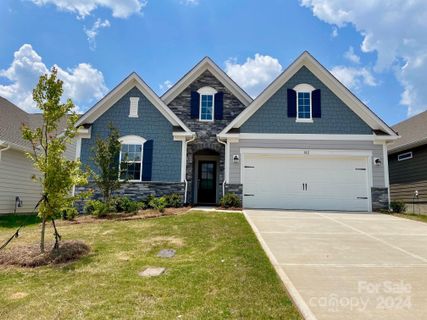 182 White Apple Way BF5 75