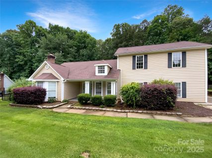 7210 Morningdew Court sold home in Hunters Bluff, Denver, NC