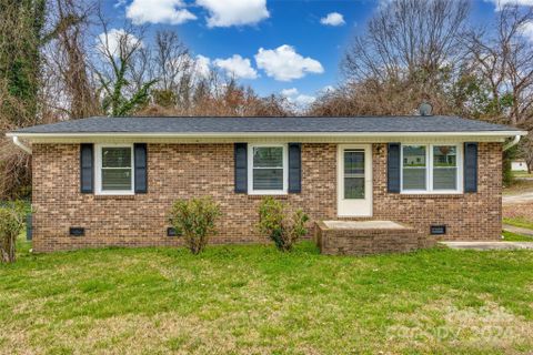 802 Athenia Place sold home in Dover Heights, Bessemer City, NC