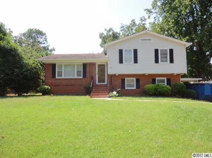 2000 Townsend Avenue