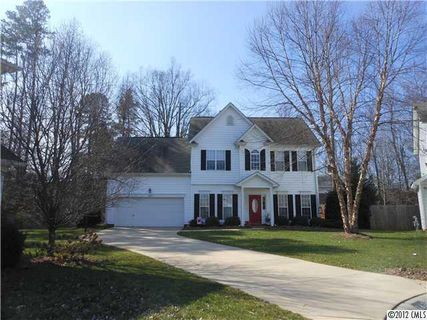 183 Devon Forest Drive sold home in Bluffs At Tall Oaks, Mooresville, NC