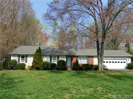 204 Carabelle Circle