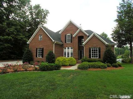 146 Parkside Lane