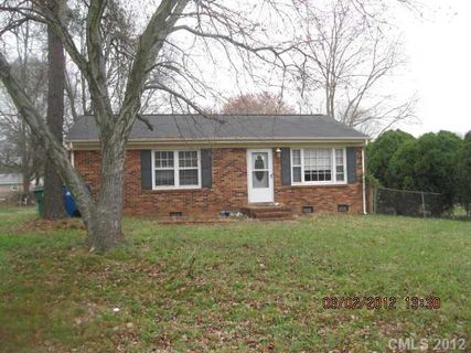5000 Hillwood Court