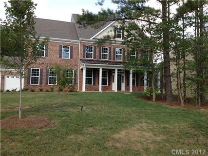 2419 Hamlet Court