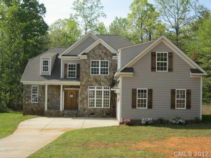 8821 Maplebrook Lane