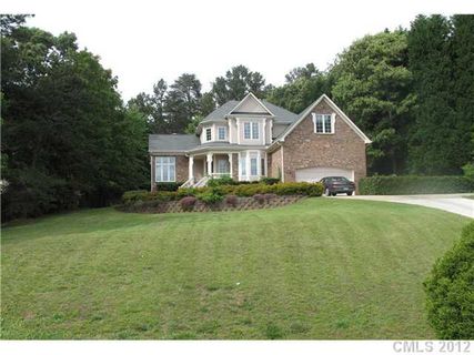 8071 Waterford Drive sold home in King Cove, Stanley, NC