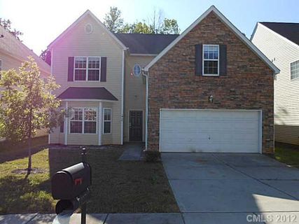 1917 Aberglen Drive sold home in Spring Woods, Charlotte, NC