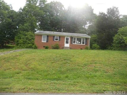 2834 Douglas Drive sold home in Idlewild Park, Gastonia, NC
