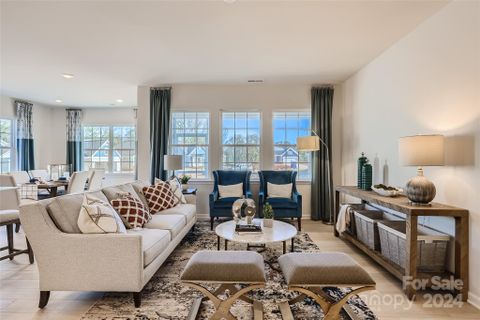 185 White Apple Way BF5 96
