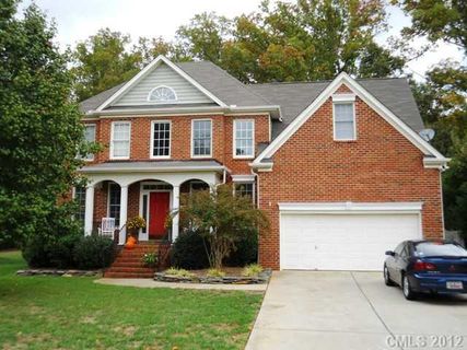 2532 Barrington Court