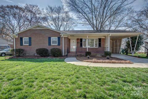 1017 Holly Drive