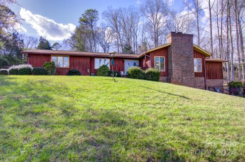 304 Honeysuckle Drive