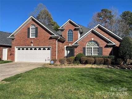2966 Heritage Commons Lane sold home in Heritage Commons, Gastonia, NC