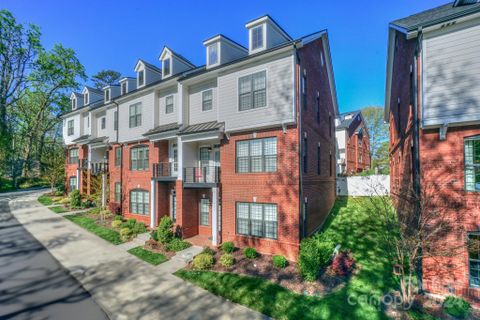 527 Griffith Village Lane sold home in The Villages of South Main, Davidson, NC